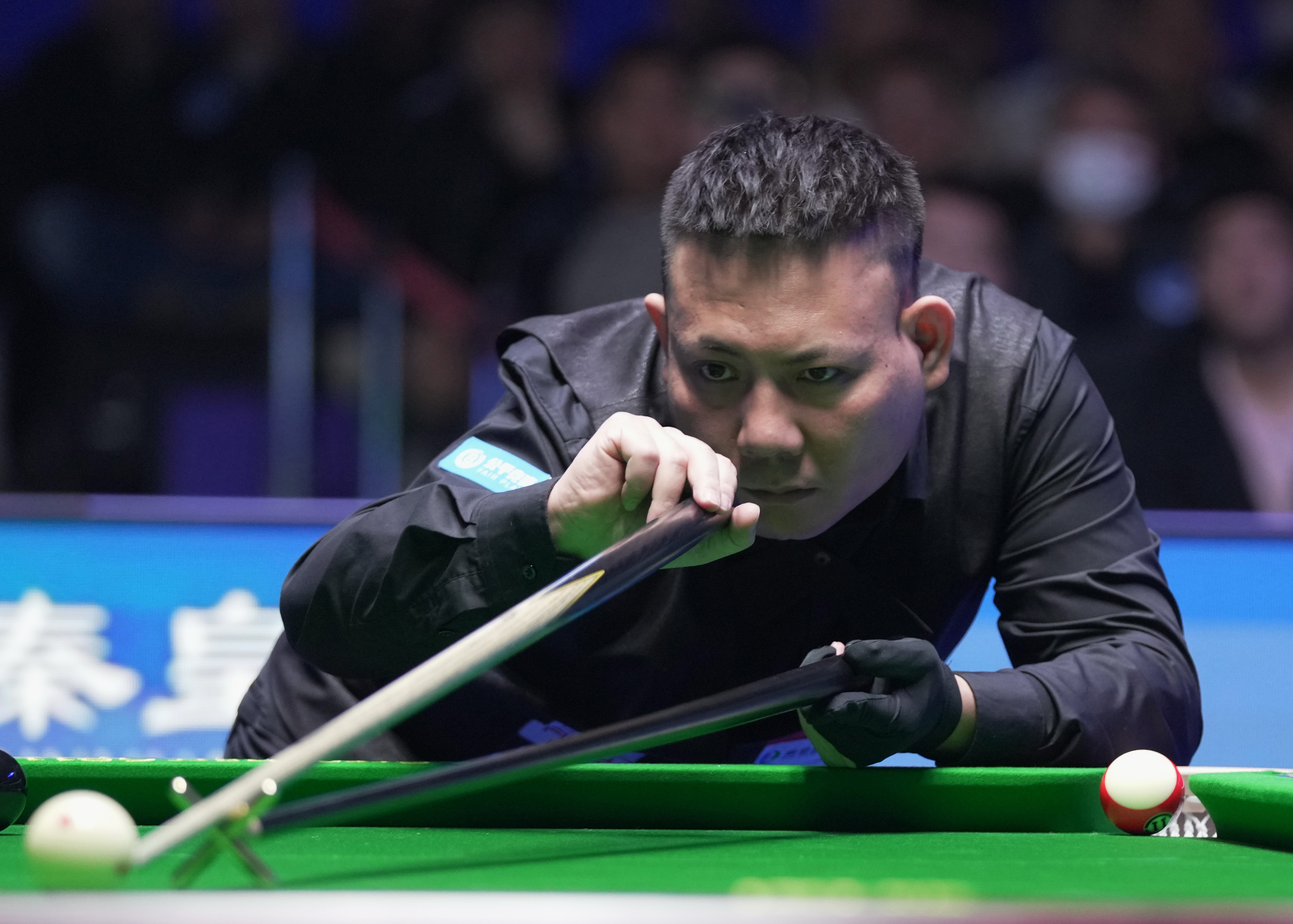 而在比赛的 而在比赛的