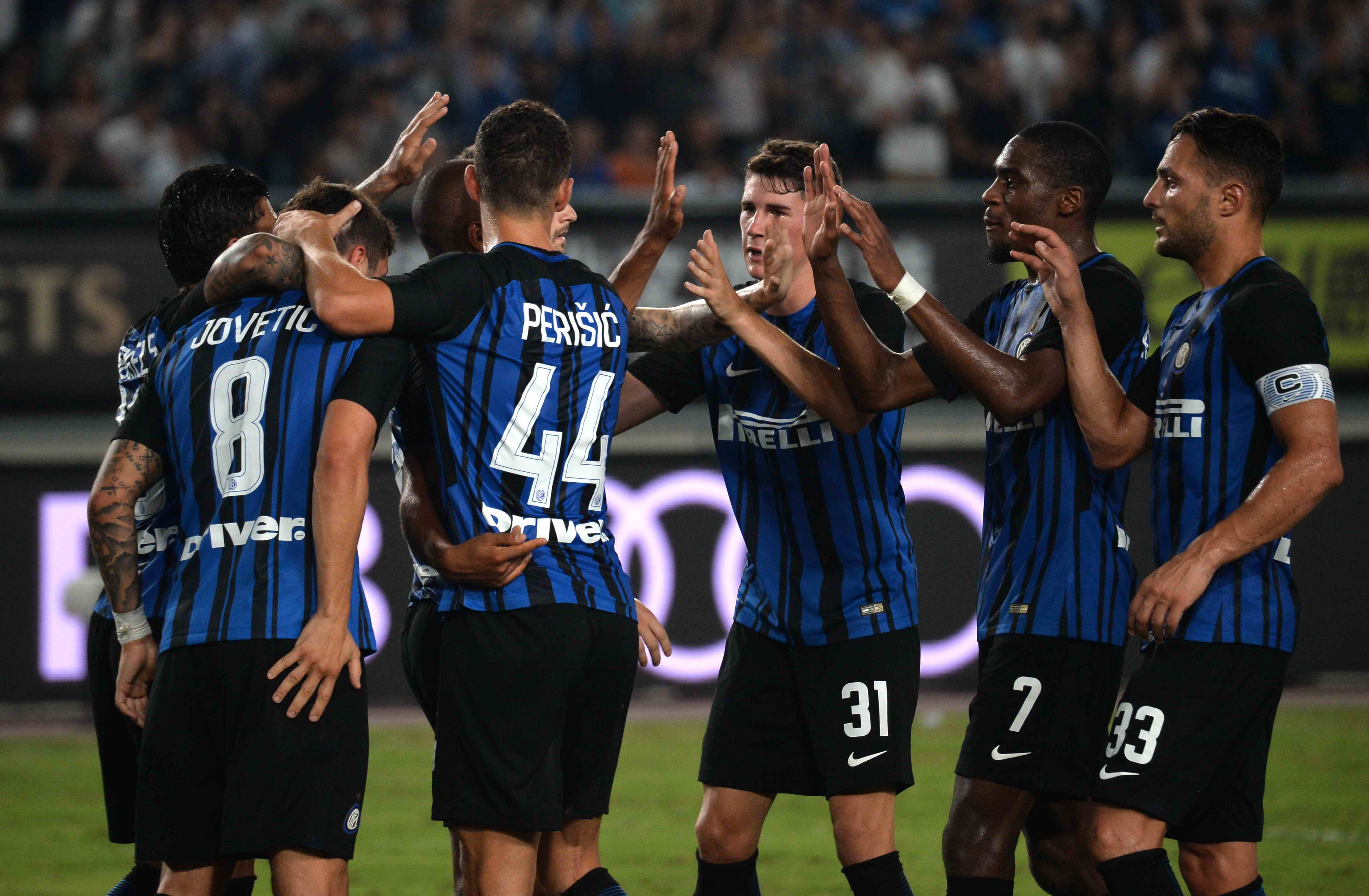 本文围绕 本文围绕